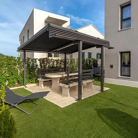 Grey House *
