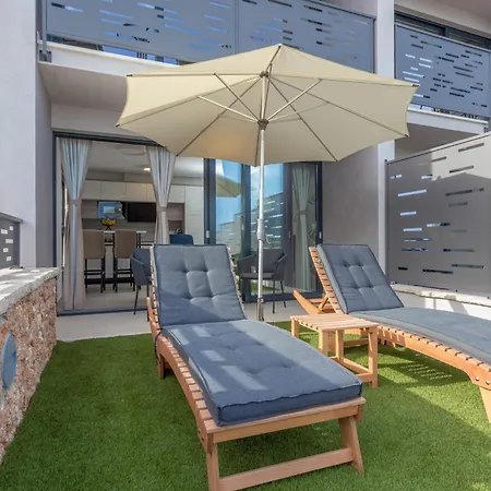 Grey House Apartment Bol