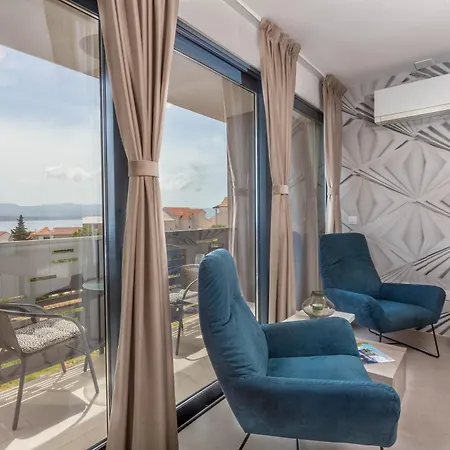 Grey House Apartment Bol