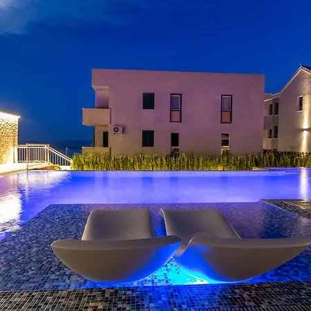 Grey House Apartment